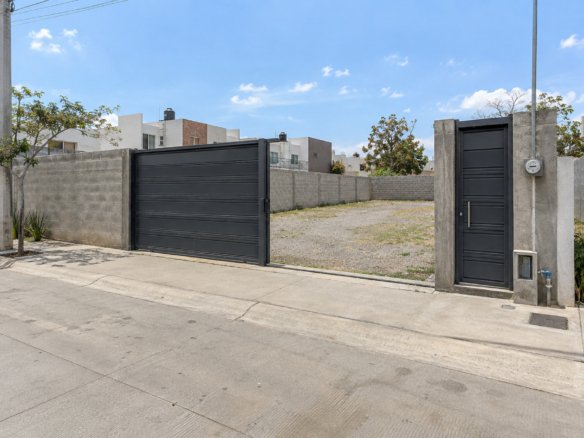 Terreno de 500 m² en Tlajomulco, uso mixto