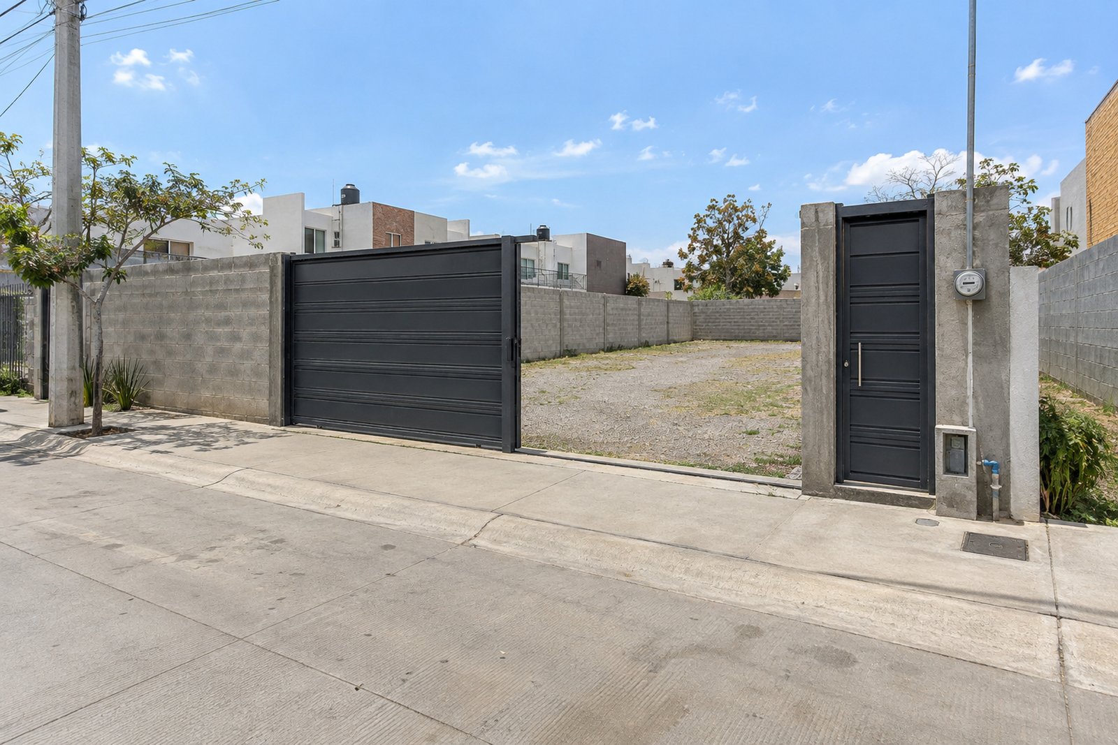 Terreno de 500 m² en Tlajomulco, uso mixto
